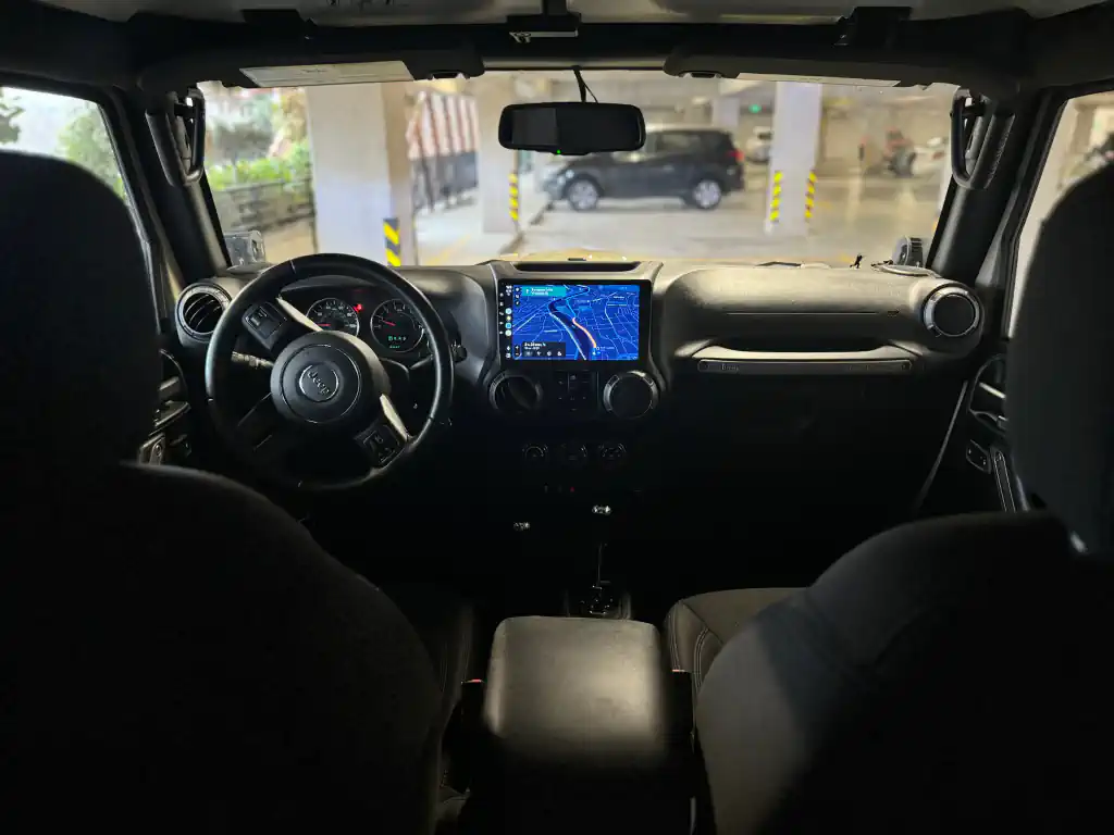 Jeep Wrangler 2017 rear seats